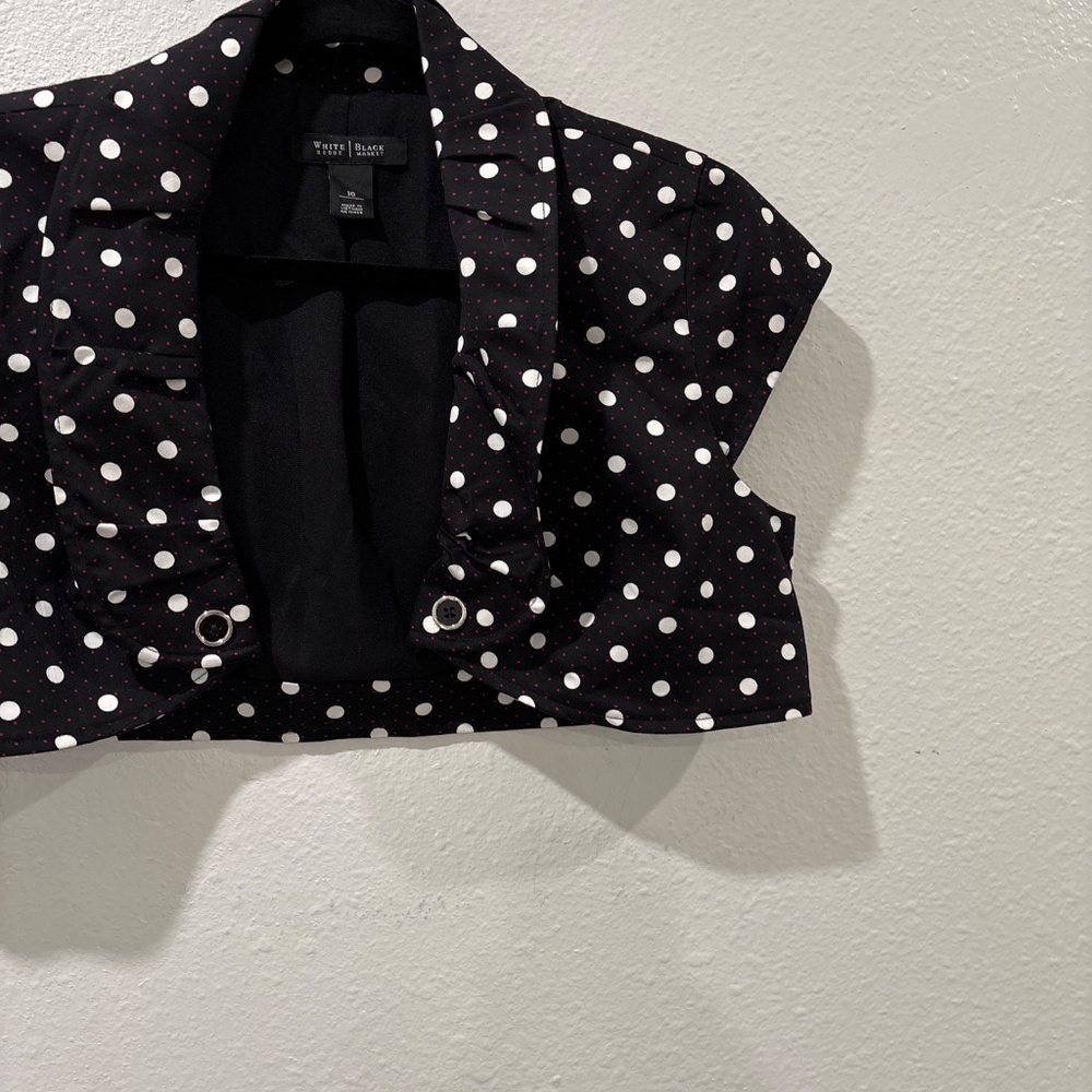 White House Black Market Black Polka Dot Bolero Cap Sleeve Capri Jacket Size 10 - Picture 4 of 8